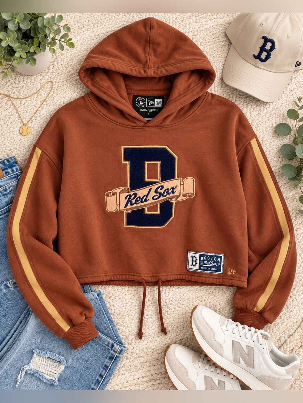 New Era Boston Red Sox Cropped Hoodie Women’s Small Brown MLB Pullover Sweatshir